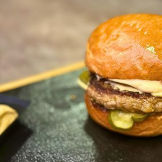 Burger mici with fries and sos burgatore