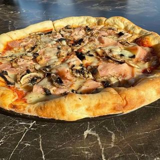 PIZZA PROSCIUTTO E FUNGHI 560 GR