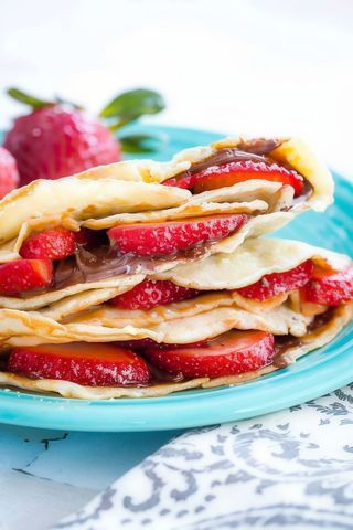 Clătită cu Nutella & căpșuni