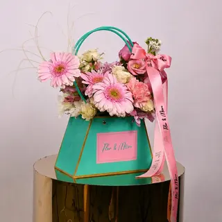 Aranjament flori Beauty Bag Pink