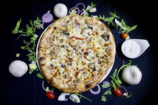 Pizza Capriciosa Ø32cm