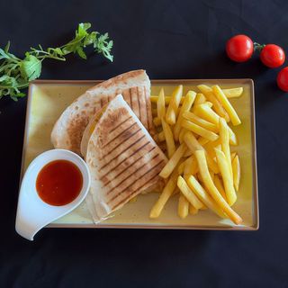 Quesadella cu cartofi pai