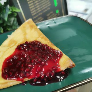 Clatita cu dulceata de rodie