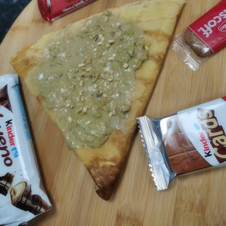 CLATITA  cu crema de fistic