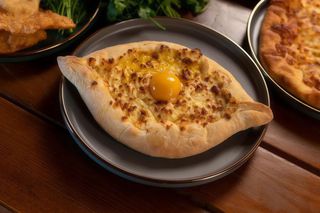 Adjaruli khachapuri
