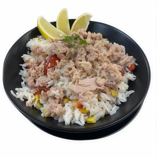 Salată de orez rece cu ton