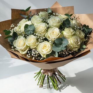 25 Trandafiri albi