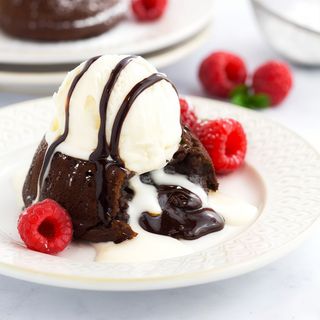 Lava cake cu inghetata