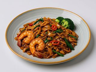 Phad Kae Mao noodles