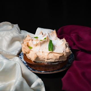 Clătite bănățene cu brânză dulce, stafide și cremă de vanilie - 250gr