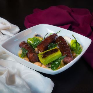 Cârnați rustici cu fasole și praz aromat - 400gr