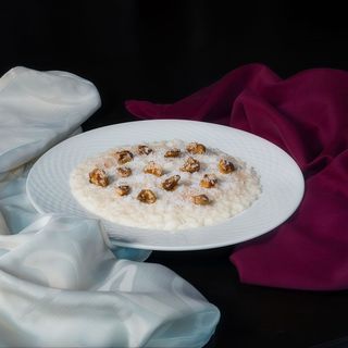 Orez cu lapte de cocos, crumble de nuci și scorțișoară - 300gr