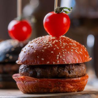 Black Angus Osho Chilly Burger