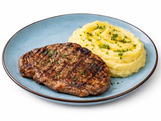 Ceafa de porc la gratar si piure de cartofi 150/200 gr