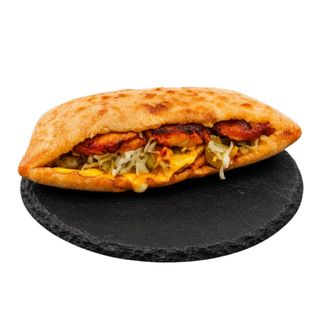 Sandwich buzunar cu carne de pui shaorma şi sos cheddar 400g