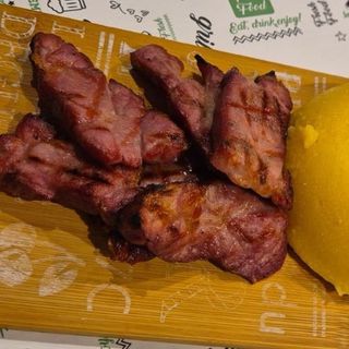 PASTRAMA DE PORC LA GRATAR