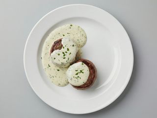 MUSCHI DE VITA CU SOS GORGONZOLA