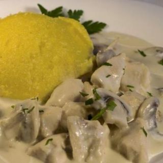 CIULAMA DE PUI CU MAMALIGUTA