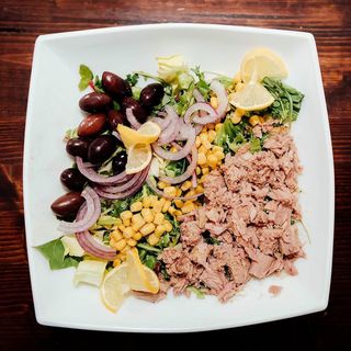 Salata con tonno