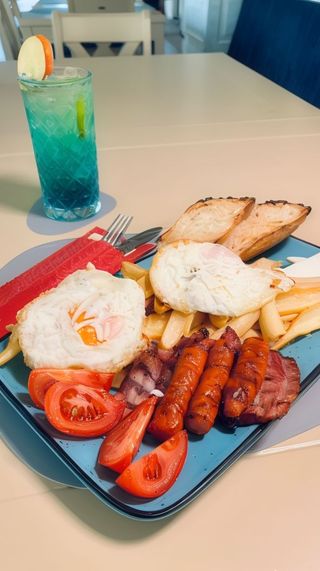 Mic dejun Sempre + espresso