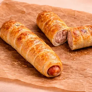 Covrig cu crenvurst si cascaval