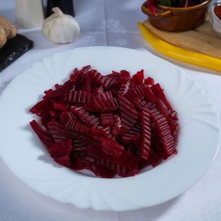 Salata de sfecla rosie