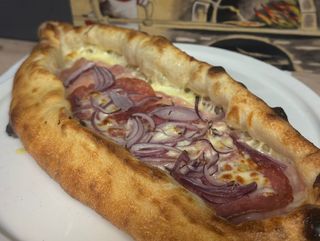Pide Pizza  Local