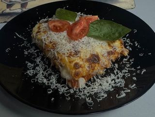 Lazania bologneze
