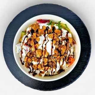 Salata cu PIEPT de PUI si BRANZA