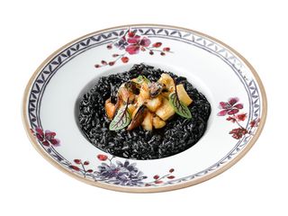 Risotto cu fructe de mare și cerneală de sepie (390 g)