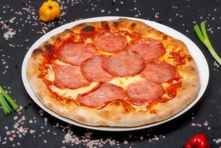 Pizza salami Ø 32cm