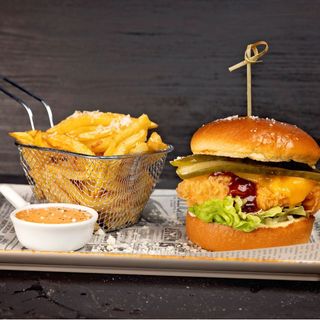 Burger crispy de pui PICANT