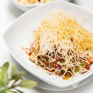 Salată Thai chicken