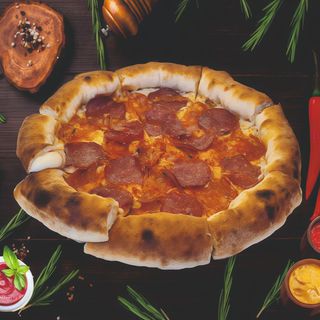 Pizza PEPPERONI CRUSTY
