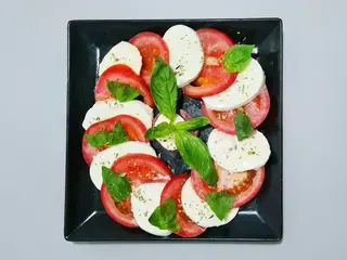 Salata Caprese 