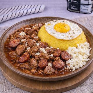 Tochitură moldovenească