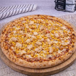 Pizza cu pui si porumb 550g