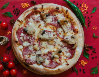 Pizza Prosciuto e Funghi - 600 gr