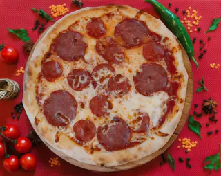 Pizza Salami Ø32cm