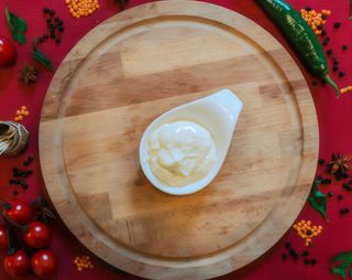 Sos de maioneza cu usturoi - 50 gr