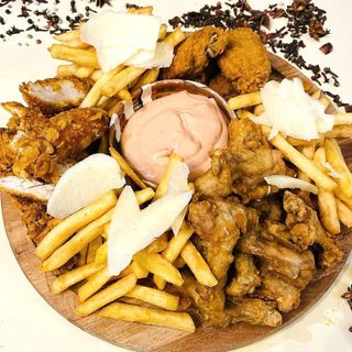 Platou de bere/2 persoane - produs la comandă cu cel puțin 1 h înainte) - 800 gr/80 gr