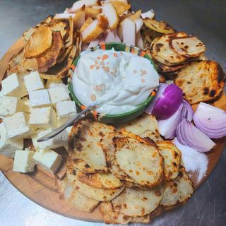 Platou tradițional cu scrijele 855 gr