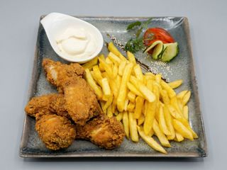 Aripioare crocante cu sos de usturoi - 400 gr+250 gr+50 gr