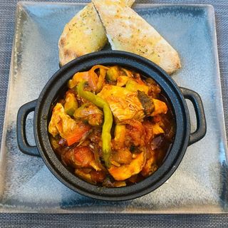 Tigaie picantă cu pui și legume 450 gr