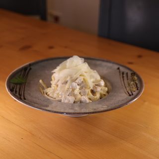 Tagliatelle cu pui și sos Alfredo 400 gr