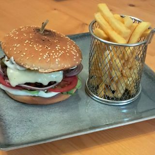 Hamburger Meniu 450 gr/80 gr
