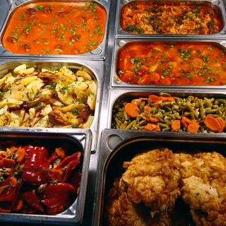 Meniul zilei (ciorba+felul II+desertul zilei 80g)