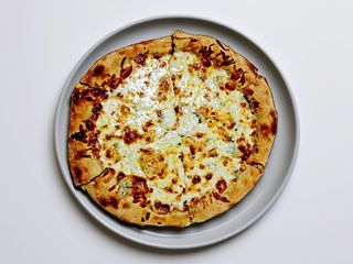 ⌀32 Pizza ,,Quattro Formaggi,, (640 g)