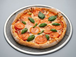⌀32 Pizza ,,Margherita,, (750 g)