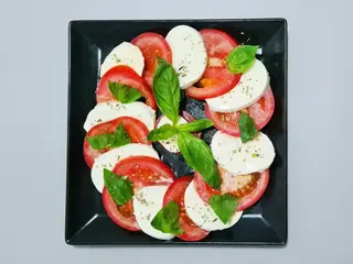 Salata Caprese 
